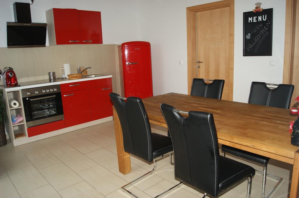 Ferienwohnung Frieser Steindorf am Ossiacher See Luaran gambar